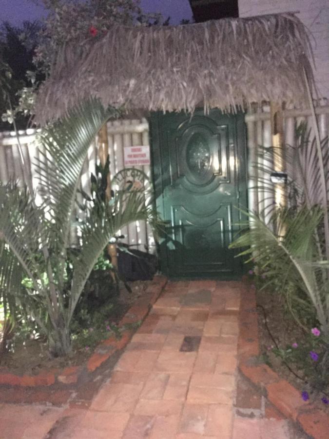 Отель Casita Madame Пуэрто-Лопес Экстерьер фото